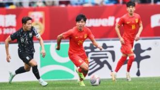 谭龙效力亚泰8年陪球队降级又冲超，如今再次跟随球队降级